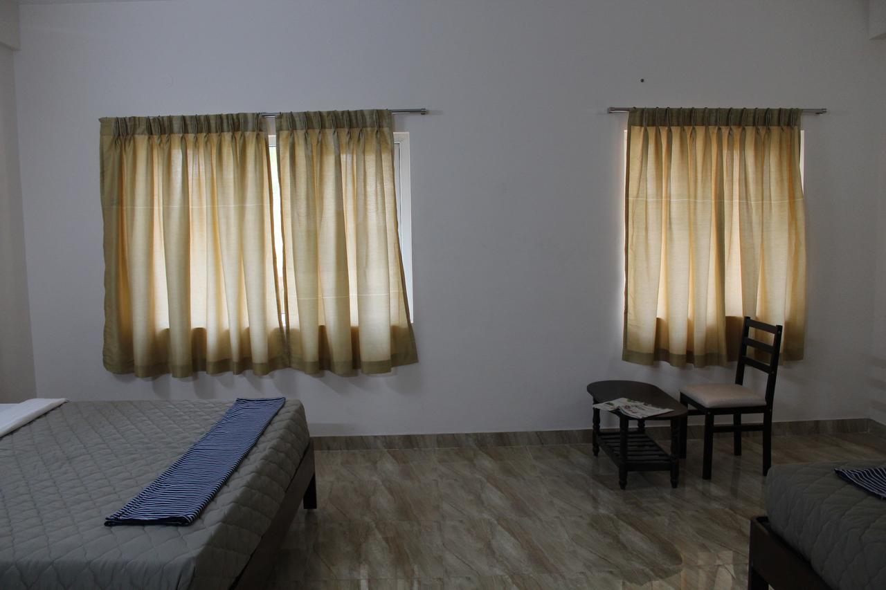 Hotel Jaidharshini Palace Kumbakonam Esterno foto