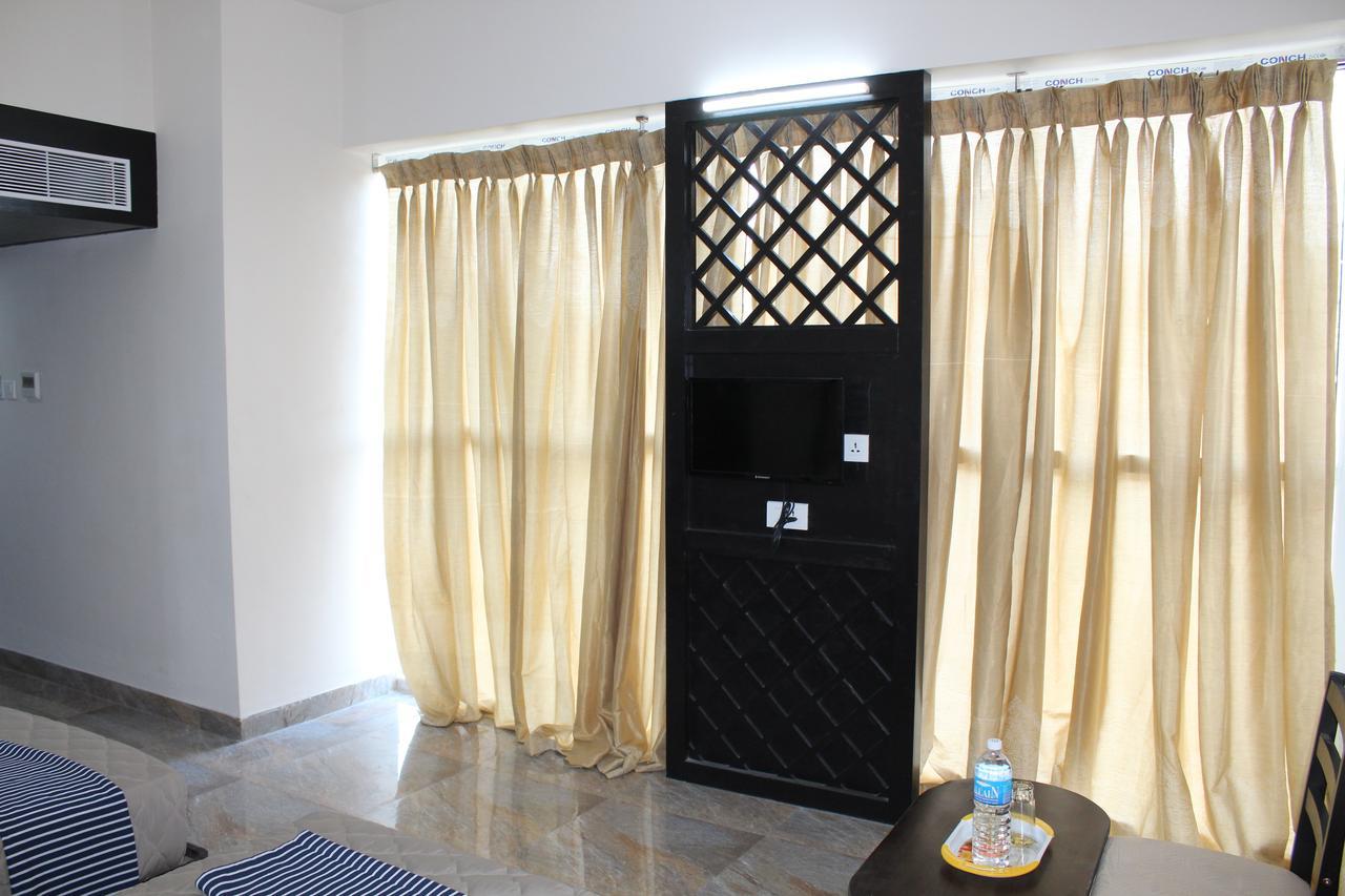 Hotel Jaidharshini Palace Kumbakonam Esterno foto