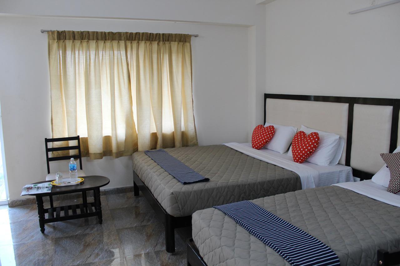 Hotel Jaidharshini Palace Kumbakonam Esterno foto